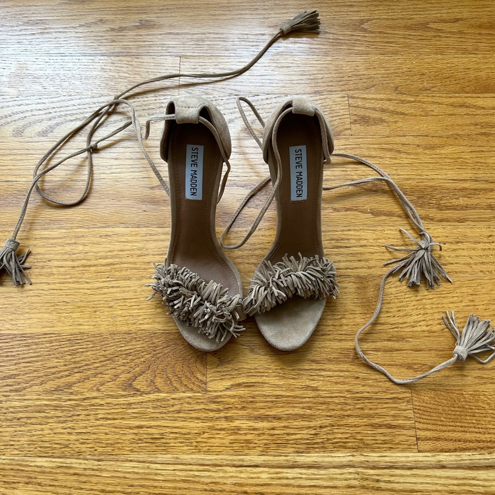 Super Cute Steve Madden Sandal Heels